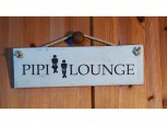 Pippi Lounge, Betonschild weiß